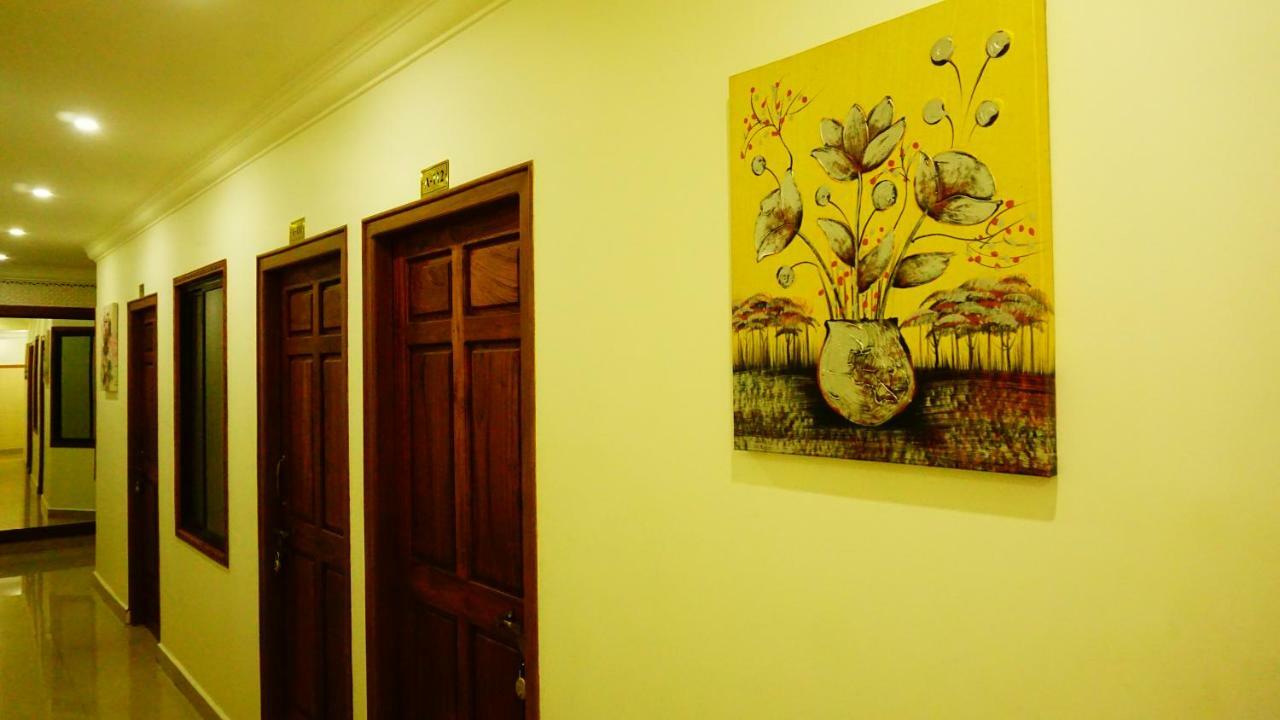 Thayamkery'S Royal Inn Kochi Eksteriør billede