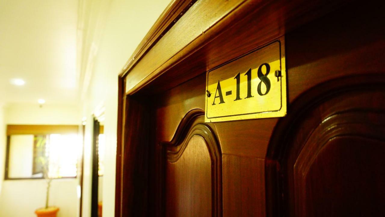 Thayamkery'S Royal Inn Kochi Eksteriør billede