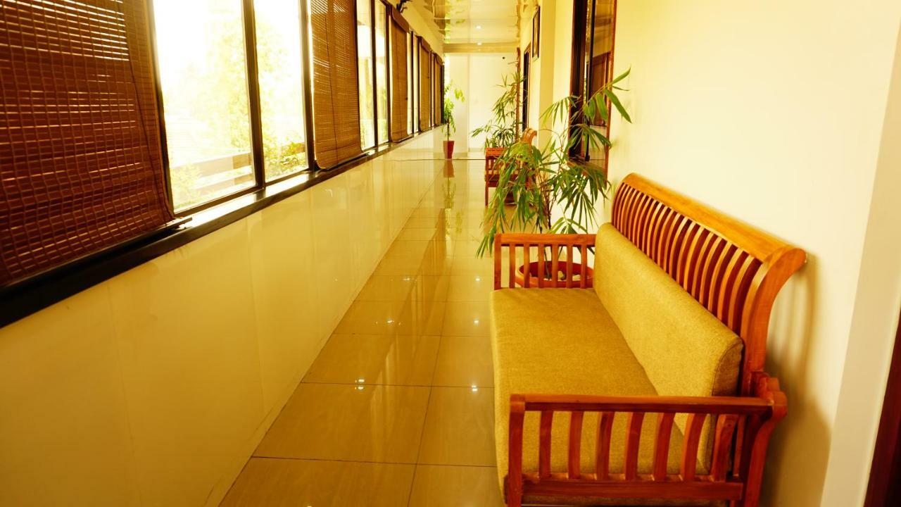 Thayamkery'S Royal Inn Kochi Eksteriør billede