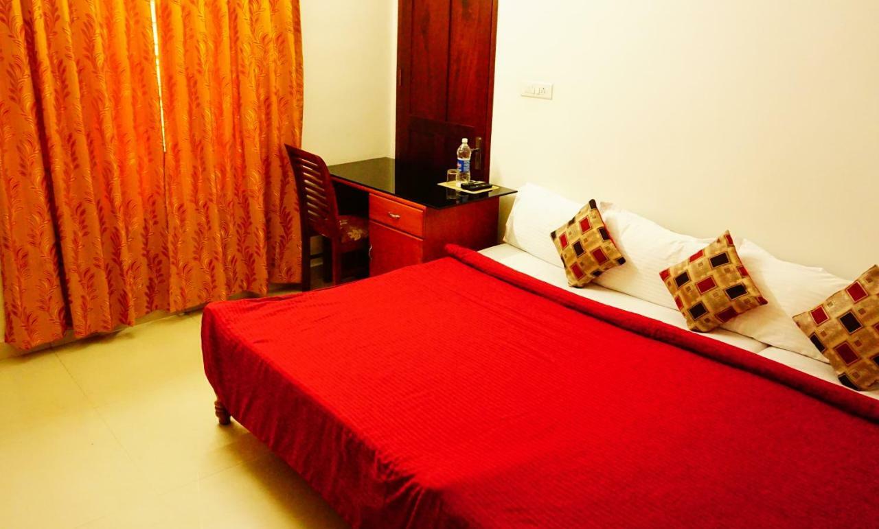 Thayamkery'S Royal Inn Kochi Eksteriør billede